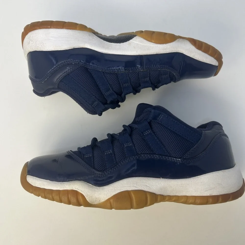Air Jordan 11 Low Navy Gum GS Midnight Navy/White 528896-405 Kids 4Y, Womens 5.5